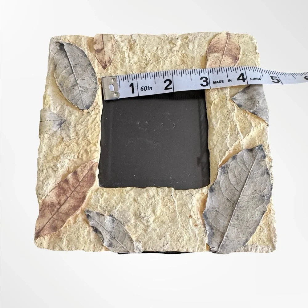 Leaf Patterned Stone Look Photo Frame - Picture 6 of 7